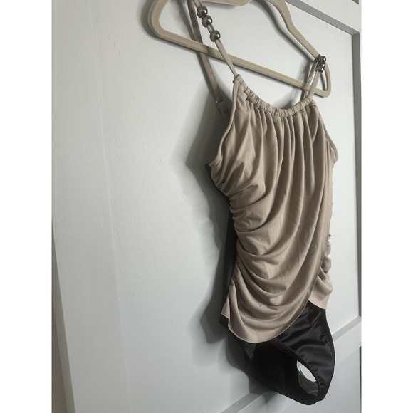 Magic Suit by Miraclesuit Lisa Taupe Gray Black Slimming One Piece Swimsuit Sz 8 - Picture 4 of 8